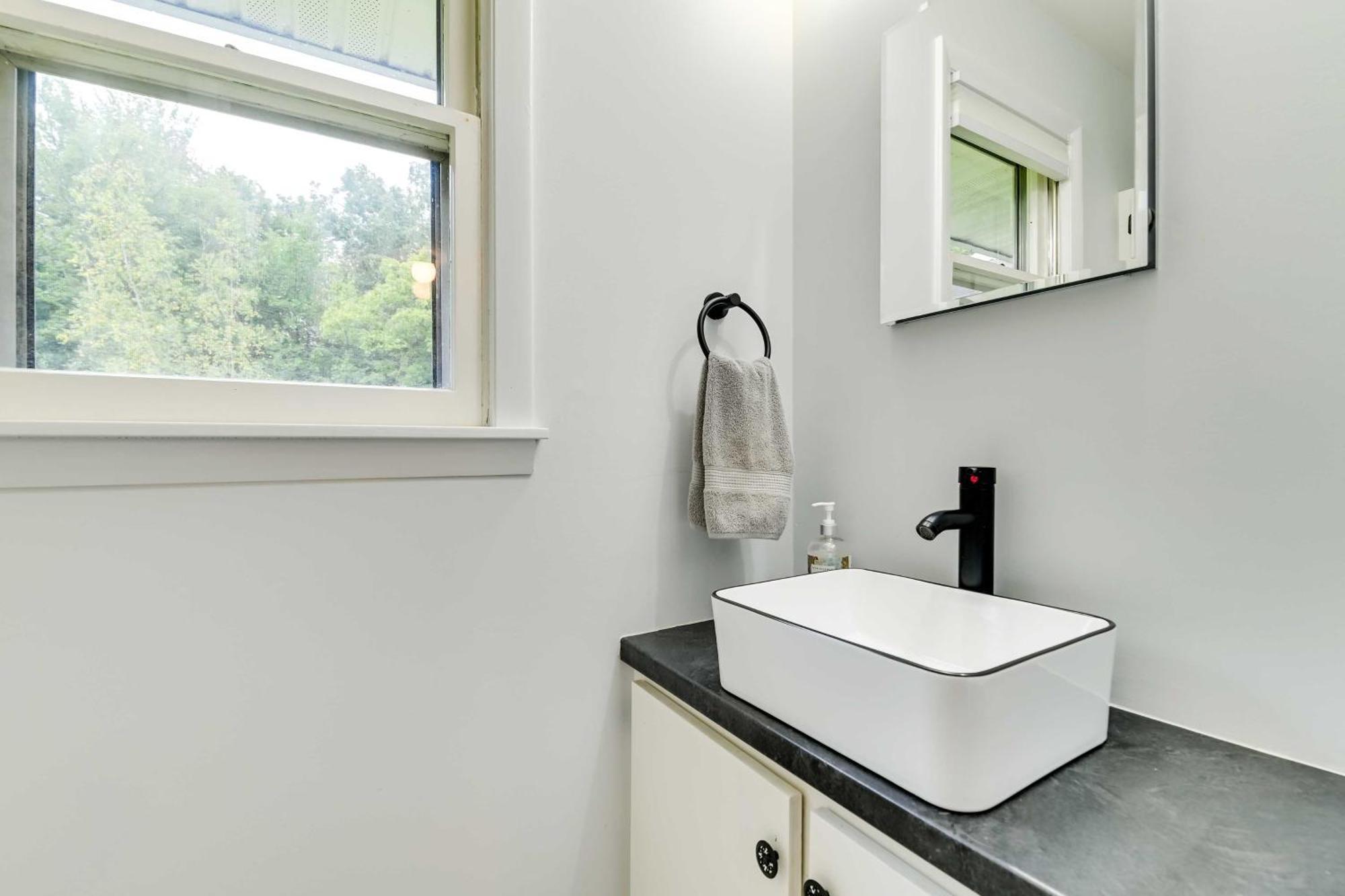 Modern Studio Less Than 13 Mi To Saratoga Racetrack! Ballston Spa المظهر الخارجي الصورة